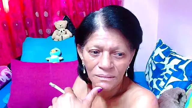 SLUTTYROXY online show from October 1, 6:30 am