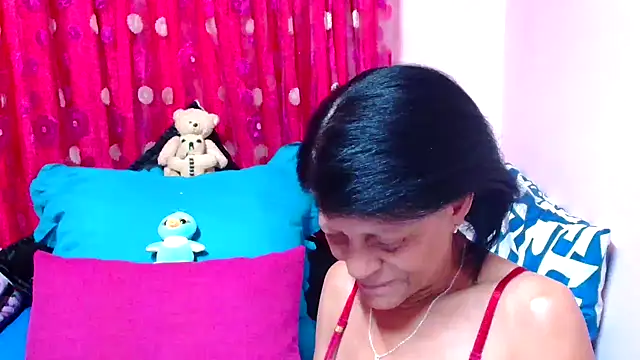 SLUTTYROXY online show from November 22, 7:51 am