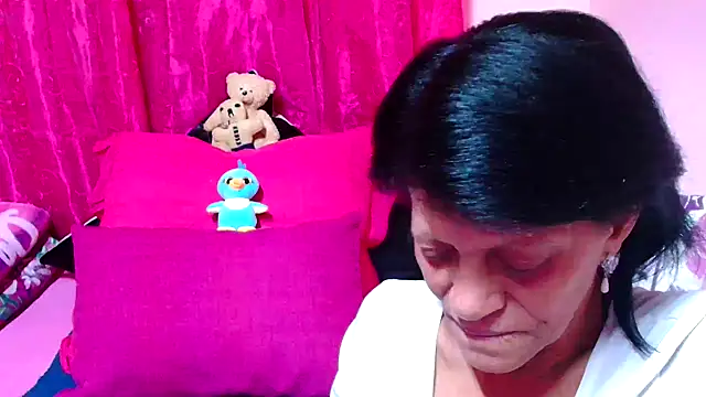 SLUTTYROXY online show from November 28, 7:27 pm