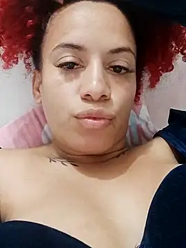 Snapshot of isa_bellaxx chatting on February 17, 5:47 am isa bellaxx online show from February 17, 5:47 am