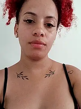 Snapshot of isa_bellaxx chatting on February 24, 7:41 pm isa bellaxx online show from February 24, 7:41 pm