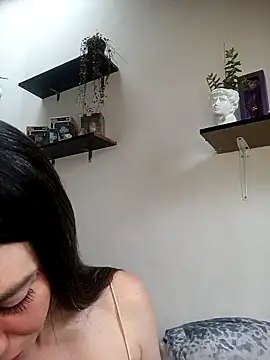 loveuu-bae online show from December 30, 9:29 pm