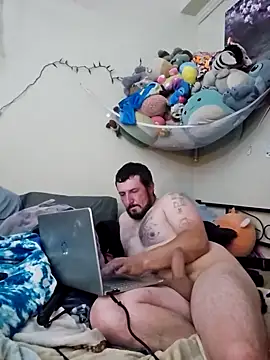 UncutHammer69 online show from December 14, 2:42 pm