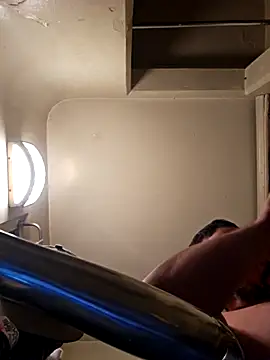 UncutHammer69 online show from November 11, 8:14 am