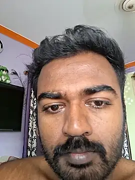 Snapshot of BlackHairy_man chatting on June 27, 8:08 am BlackHairy man online show from June 27, 8:08 am