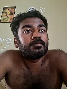Snapshot of BlackHairy_man chatting on July 13, 8:06 am BlackHairy man online show from July 13, 8:06 am
