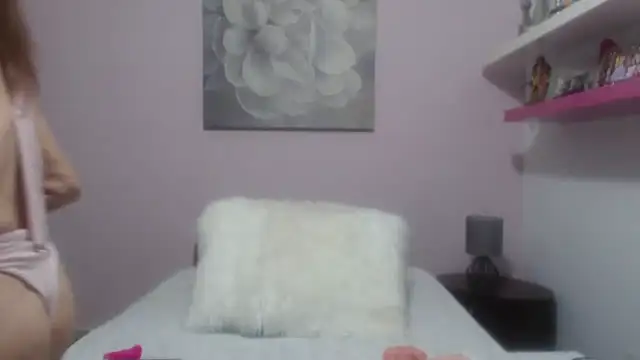 Snapshot of CindyCrawford chatting on September 12, 2:33 am CindyCrawford online show from September 12, 2:33 am