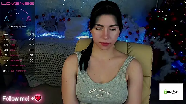 EmilyCandyy online show from December 6, 10:05 am