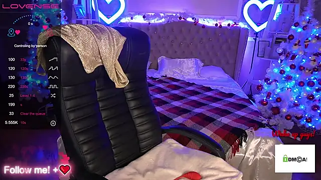 EmilyCandyy online show from December 31, 8:04 am