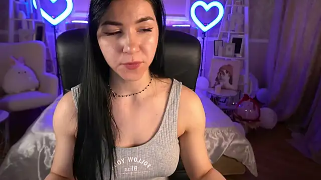 EmilyCandyy online show from March 4, 12:44 pm