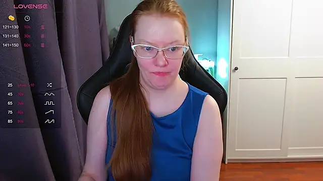 Snapshot of Lady_Inari chatting on February 24, 12:19 am Lady Inari online show from February 24, 12:19 am