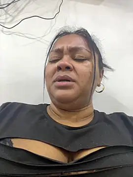 yanza2002 online show from February 27, 11:38 pm