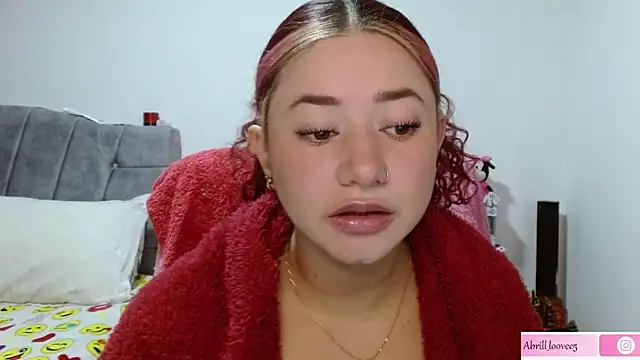 Snapshot of abril_love2 chatting on January 30, 3:19 pm abril love2 online show from January 30, 3:19 pm