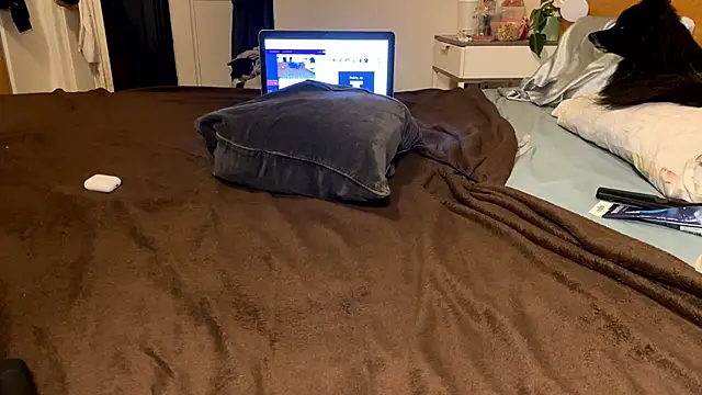 victoria97 online show from January 7, 7:59 pm