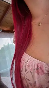 Snapshot of LINDA_PATTY94 chatting on April 24, 3:03 pm LINDA PATTY94 online show from April 24, 3:03 pm