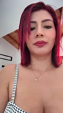 Snapshot of LINDA_PATTY94 chatting on May 7, 3:39 pm LINDA PATTY94 online show from May 7, 3:39 pm