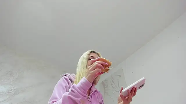 lissababe1 online show from September 27, 5:51 pm