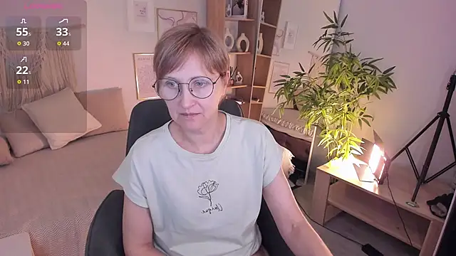 Snapshot of Paris_Cherry chatting on January 17, 12:32 pm Paris Cherry online show from January 17, 12:32 pm