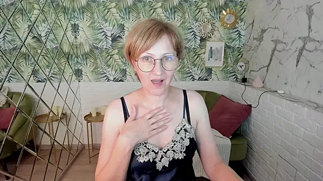 Paris Cherry online show from June 19, 6:12 pm