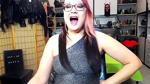 LindaDaemonX online show from January 18, 7:56 am