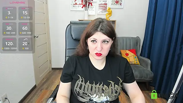 Snapshot of Black_Black_Rose chatting on April 4, 8:17 pm Black Black Rose online show from April 4, 8:17 pm
