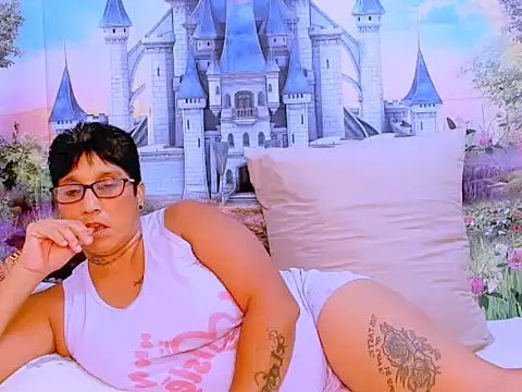 indianroxy online show from February 5, 7:53 pm