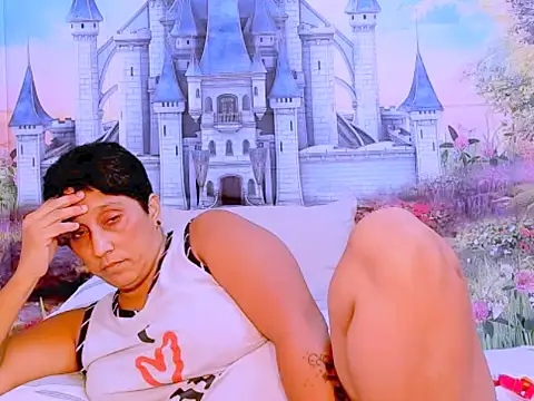 indianroxy online show from February 11, 2:14 am