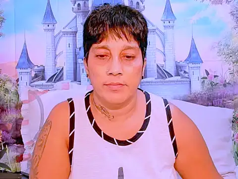 indianroxy online show from February 11, 10:39 pm