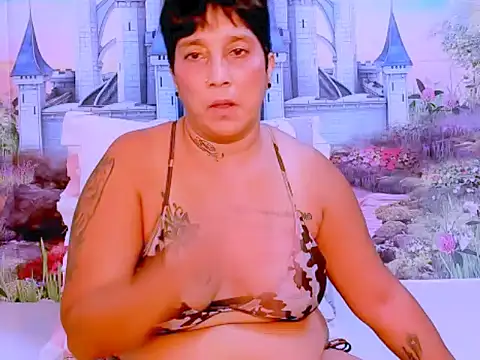 indianroxy online show from February 14, 11:31 pm