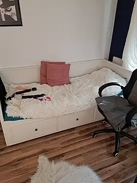 missjenn x online show from July 3, 4:46 pm