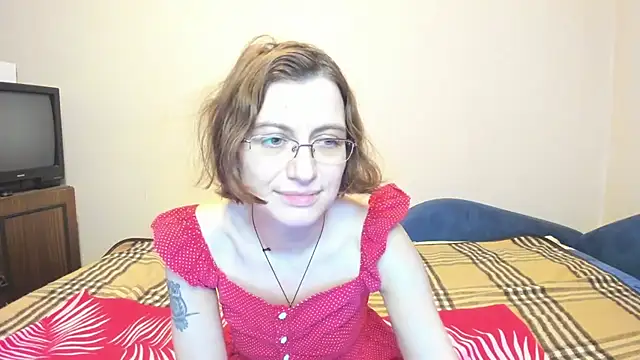 MarilynDream online show from December 4, 2:26 pm