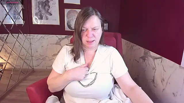 KellyPerfection online show from February 14, 7:05 am