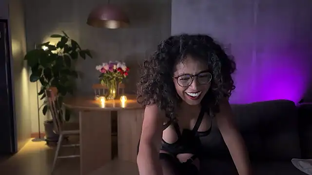 illaroom online show from February 22, 12:05 am