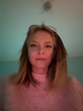 AnastasiaAniess online show from December 3, 8:39 pm