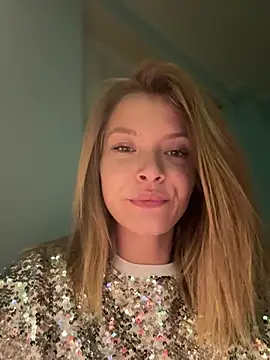 AnastasiaAniess online show from December 10, 7:32 pm