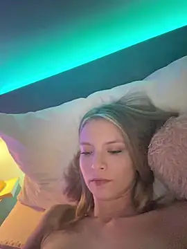 AnastasiaAniess online show from December 18, 8:57 pm