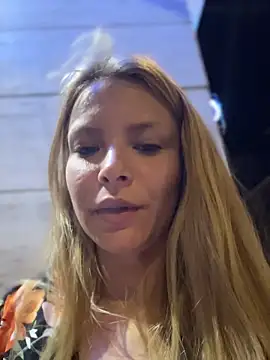 Snapshot of AnastasiaAniess chatting on April 16, 7:58 pm AnastasiaAniess online show from April 16, 7:58 pm