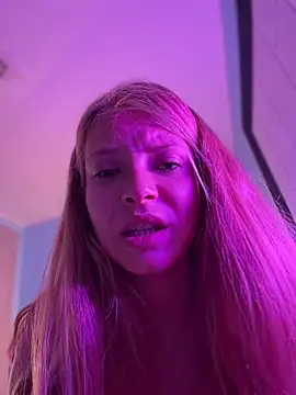 Snapshot of AnastasiaAniess chatting on May 23, 10:14 pm AnastasiaAniess online show from May 23, 10:14 pm