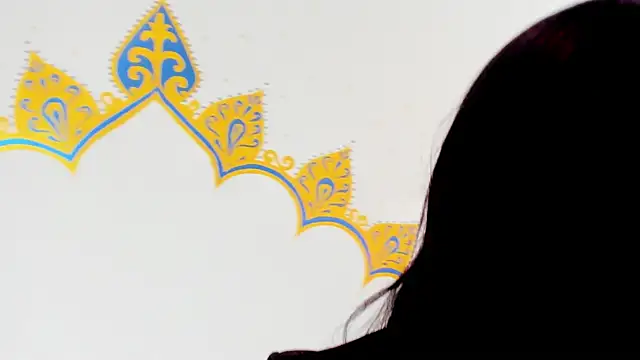 LadyNahir online show from October 2, 9:55 pm