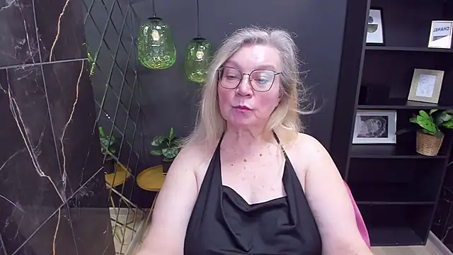 NataliMellow online show from December 9, 7:29 pm