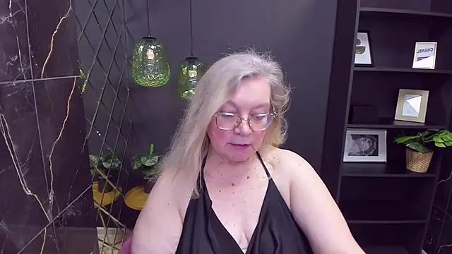NataliMellow online show from December 11, 4:20 pm