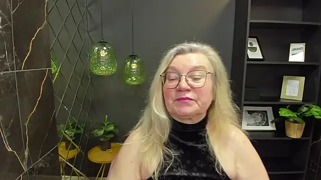 NataliMellow online show from December 14, 7:25 pm