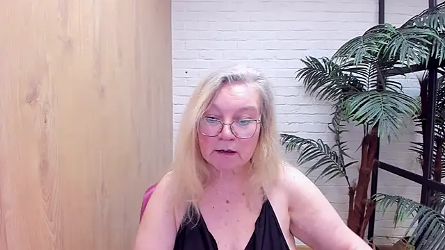 NataliMellow online show from December 20, 4:25 pm