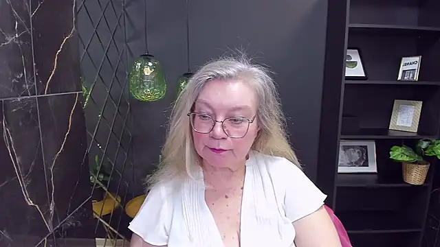 NataliMellow online show from January 18, 1:29 pm