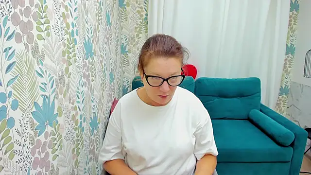 LeaPure online show from September 21, 5:09 am