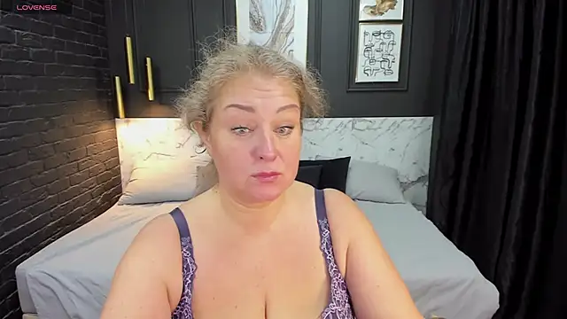 JenniferLight online show from December 22, 1:11 pm