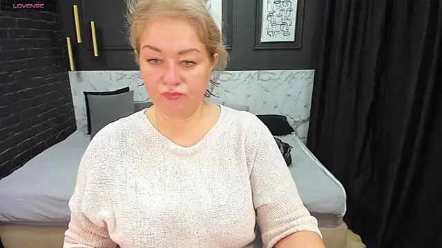 JenniferLight online show from February 3, 8:13 pm
