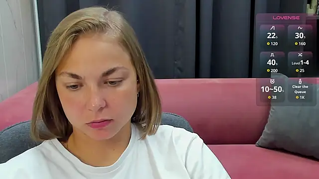 Snapshot of TataArdent chatting on October 10, 8:30 pm TataArdent online show from October 10, 8:30 pm