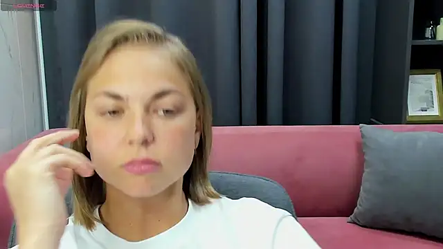 Snapshot of TataArdent chatting on October 23, 8:51 pm TataArdent online show from October 23, 8:51 pm