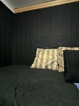 Snapshot of Rakiyahcharms chatting on May 1, 7:24 am Rakiyahcharms online show from May 1, 7:24 am